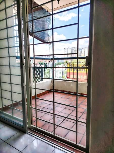 Kondominium untuk Disewa di Mentari Kondominium - Bryan Yeoh - Balcony - PropertyGuru.com.my