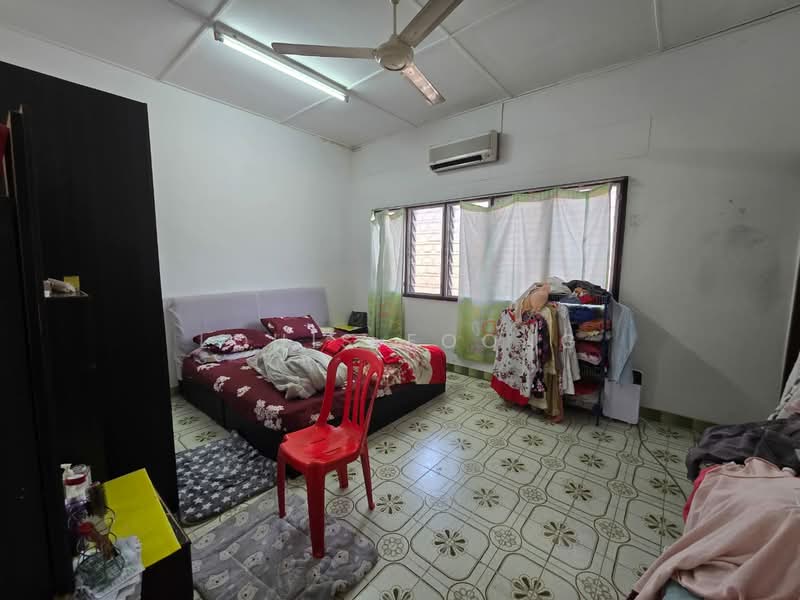 2-storey Terraced House for Sale in Taman Petaling (Kepong) - Louis Foong - Bedroom - PropertyGuru.com.my