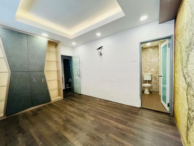 Kedai / Pejabat untuk Disewa di Seksyen 20 (Shah Alam) - Absyarie Syafiq Shahrin - Bathroom - PropertyGuru.com.my