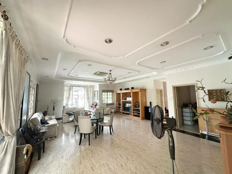 Bungalow for Sale in Bandar Country Homes (Rawang) - Raymerc Lim - Living Room - PropertyGuru.com.my