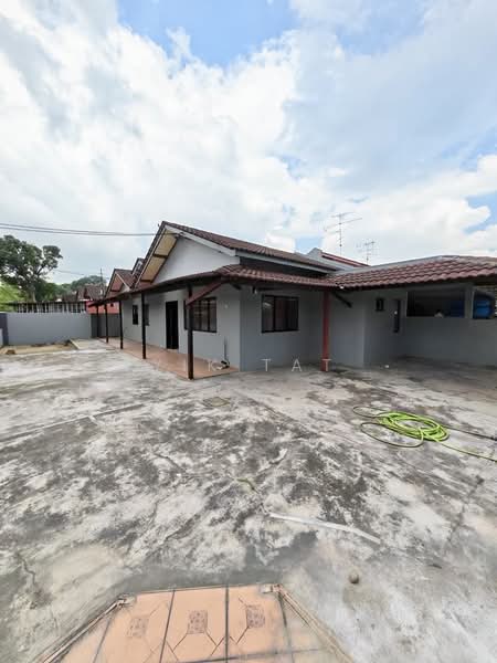 1-storey Terraced House for Sale in Taman Sri Tebrau (Johor Bahru) - Yik Tat - PropertyGuru.com.my