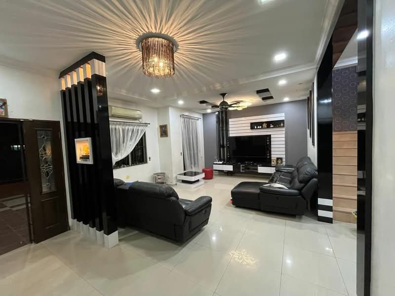2-storey Terraced House for Sale in Sitiawan (Perak) - Beeky Lee - Living Room - PropertyGuru.com.my