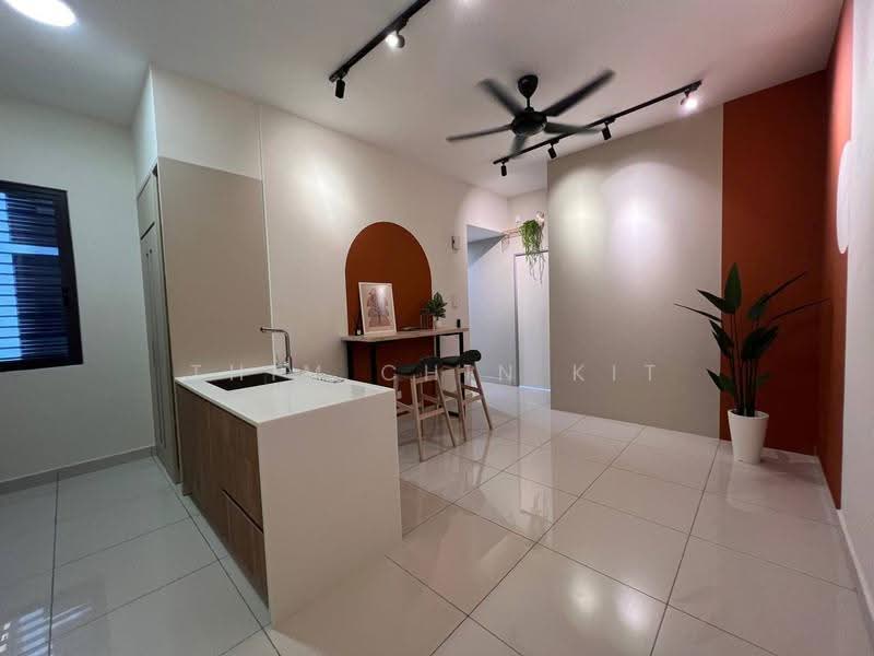 Kediaman Servis untuk Dijual di Millerz Square Serviced Residence - Thim Chin Kit - Living Room - PropertyGuru.com.my