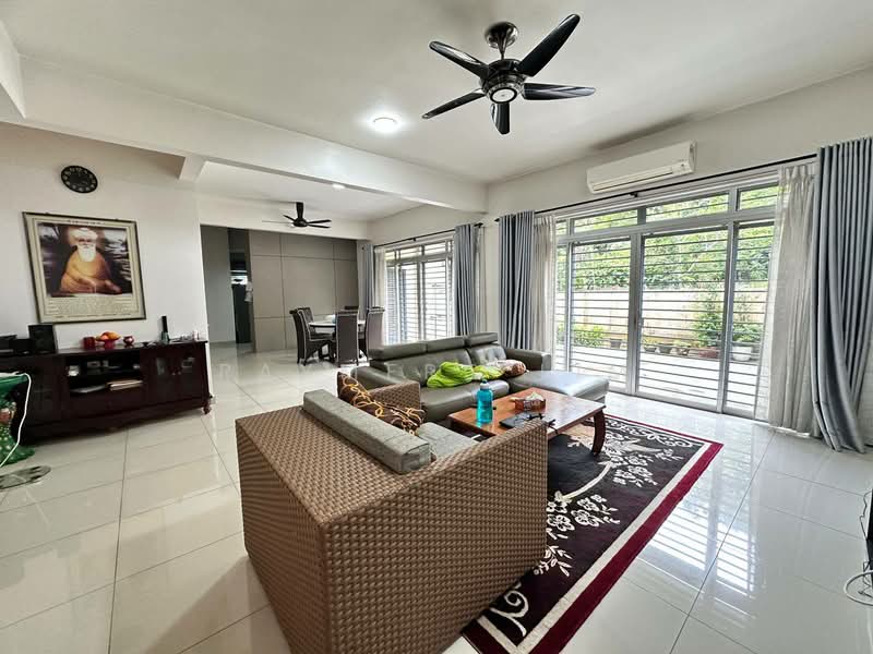2-storey Terraced House for Sale in Rawang (Selangor) - Raymerc Lim - Living Room - PropertyGuru.com.my