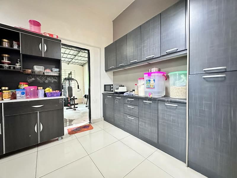 2-storey Terraced House for Sale in Rawang (Selangor) - Raymerc Lim - Kitchen - PropertyGuru.com.my