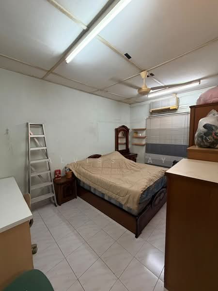 Rumah Teres 1 Tingkat untuk Dijual di Taman Universiti (Skudai) - Alviss Tay - Bedroom - PropertyGuru.com.my