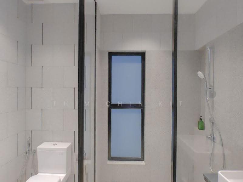 Service Residence for Sale at Scarletz Suites @ KL City Centre - Thim Chin Kit - Bathroom - PropertyGuru.com.my