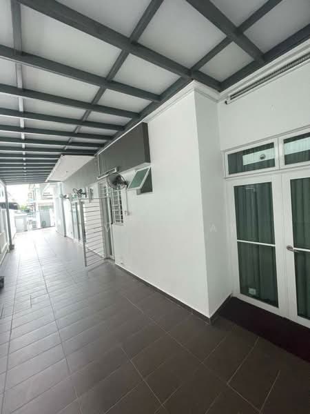 Rumah Kluster untuk Dijual di Taman Mount Austin (Tebrau) - Alviss Tay - Corridor - PropertyGuru.com.my