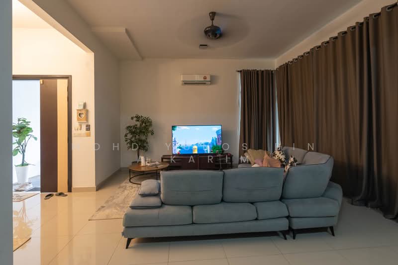 Semi-Detached House for Sale in Rawang (Selangor) - Mohd Yunos Bin A.Karim - Living Room - PropertyGuru.com.my