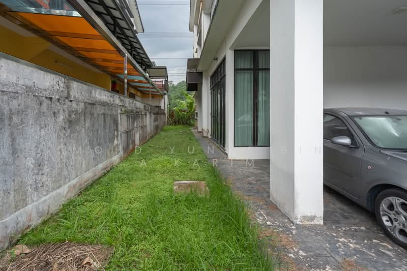 Semi-Detached House for Sale in Rawang (Selangor) - Mohd Yunos Bin A.Karim - Exterior - PropertyGuru.com.my