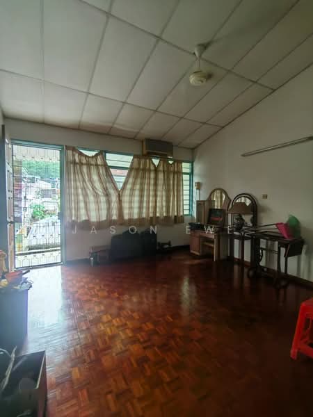 Rumah Berkembar untuk Dijual di Tanjung Tokong (Penang) - Jason Ewe - Living Room - PropertyGuru.com.my