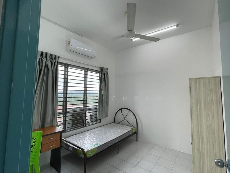 Pangsapuri untuk Dijual di Villa Tropika - Kent Chong - Bedroom - PropertyGuru.com.my