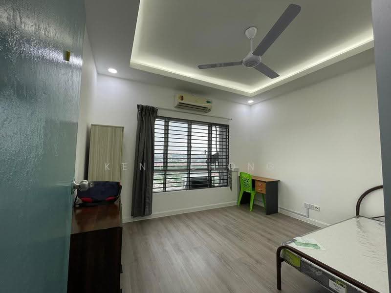 Pangsapuri untuk Dijual di Villa Tropika - Kent Chong - Bedroom - PropertyGuru.com.my