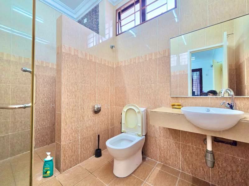 2-storey Terraced House for Sale in Setiawangsa (Kuala Lumpur) - Hazlin Miswan - Bathroom - PropertyGuru.com.my