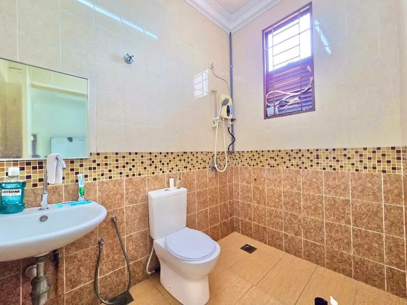 2-storey Terraced House for Sale in Setiawangsa (Kuala Lumpur) - Hazlin Miswan - Bathroom - PropertyGuru.com.my