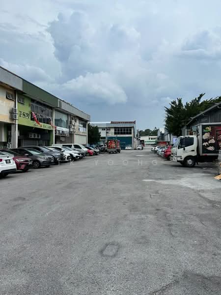 Semi-D Factory for Rent in Taman Industri Sungai Buloh (Sungai Buloh) - TK Yoong - Exterior - PropertyGuru.com.my