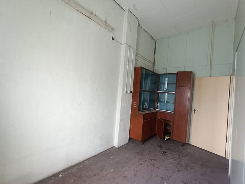 Shop for Sale in Gopeng (Perak) - YY Cheah - Interior - PropertyGuru.com.my