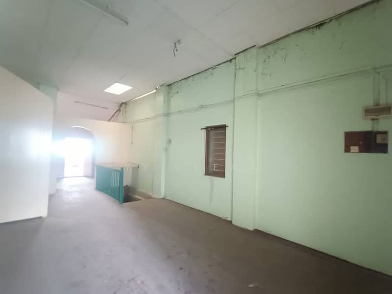 Shop for Sale in Gopeng (Perak) - YY Cheah - Interior - PropertyGuru.com.my
