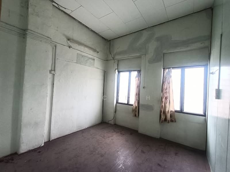 Shop for Sale in Gopeng (Perak) - YY Cheah - Interior - PropertyGuru.com.my