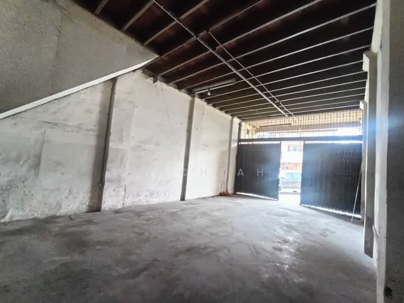 Shop for Sale in Gopeng (Perak) - YY Cheah - Interior - PropertyGuru.com.my