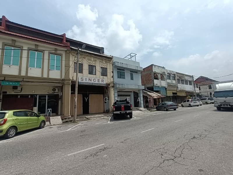 Shop for Sale in Gopeng (Perak) - YY Cheah - Exterior - PropertyGuru.com.my