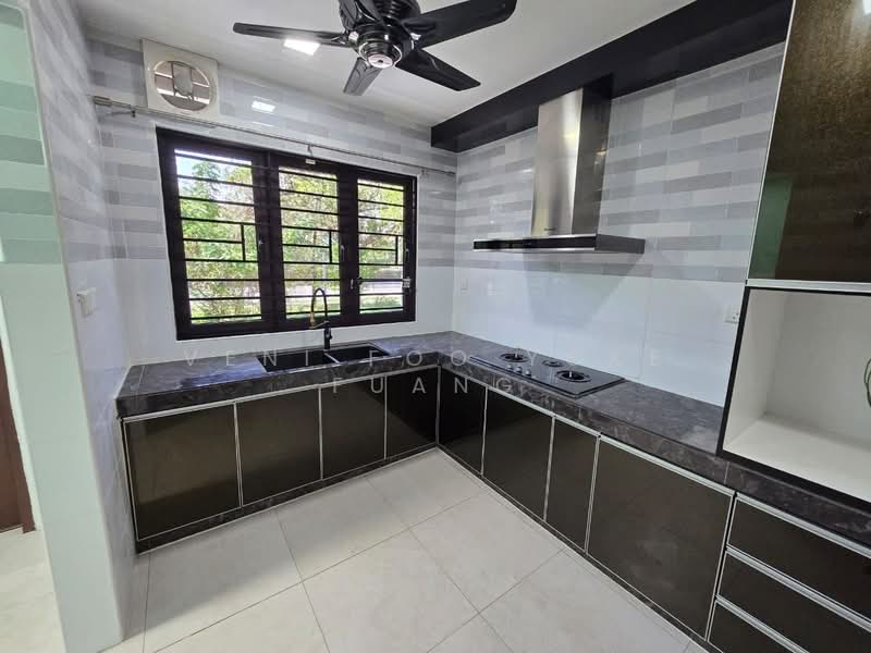 2-storey Terraced House for Rent in Setia Alam (Selangor) - Veni Foo Yoke Fuang - Kitchen - PropertyGuru.com.my