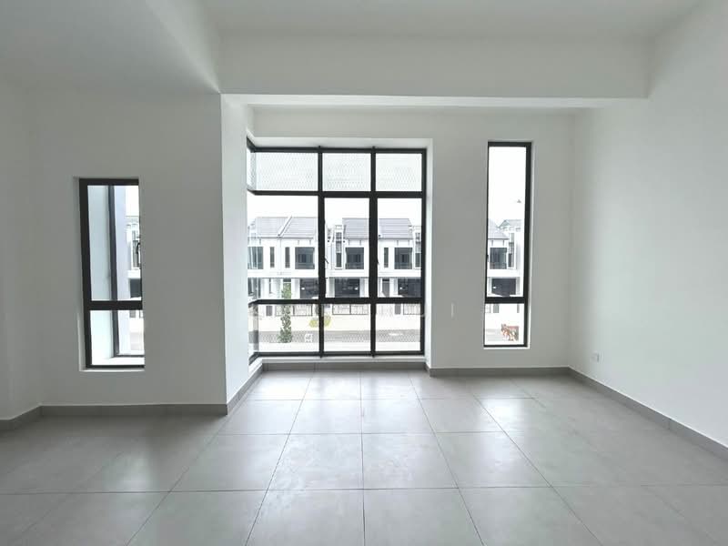 2-storey Terraced House for Sale in Setia Eco Cascadia (Tebrau) - Kok Hui - Living Room - PropertyGuru.com.my