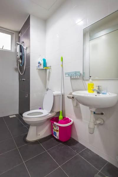 Servis Apartment untuk Disewa di Maxim Citylights @ Sentul KL - Jan Tham - Bathroom - PropertyGuru.com.my