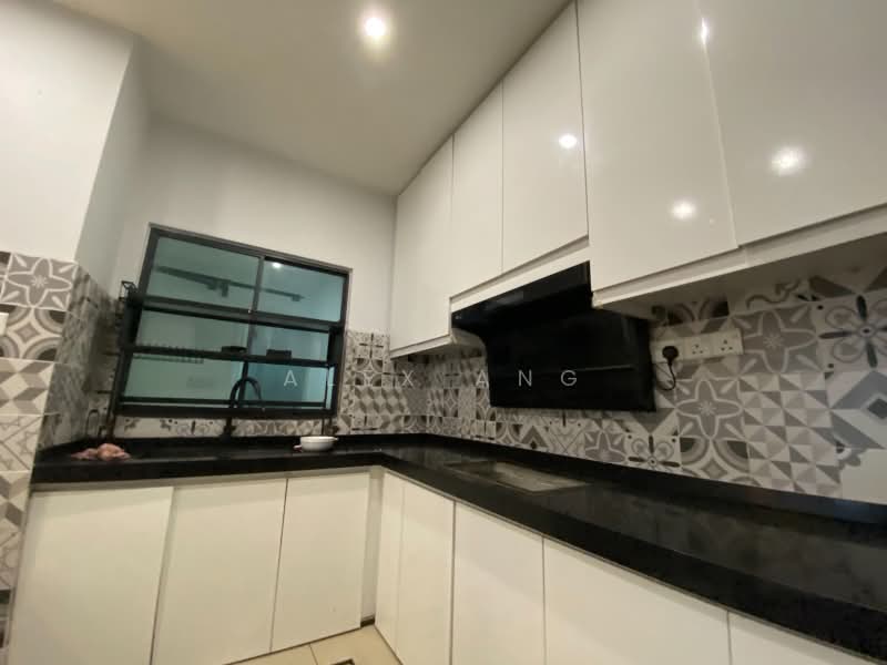 Servis Apartment untuk Disewa di 8 Kinrara - Alex Ang - PropertyGuru.com.my