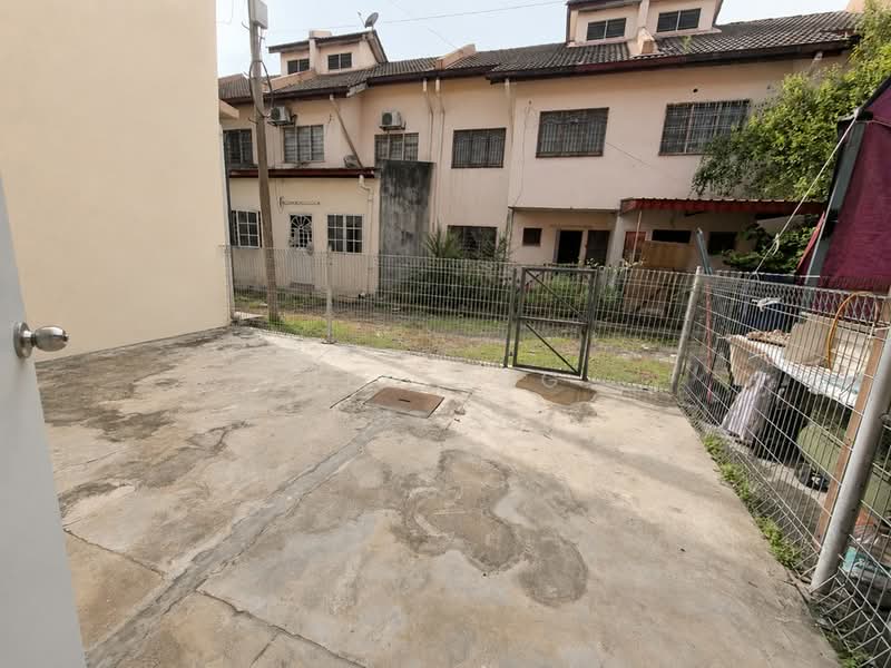 2-storey Terraced House for Sale in Kapar (Selangor) - Bee Ang - Exterior - PropertyGuru.com.my