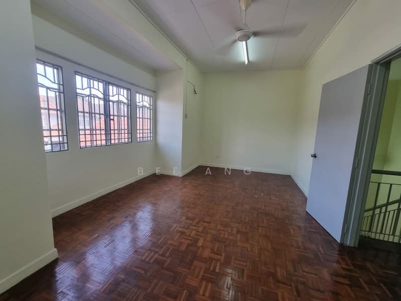 2-storey Terraced House for Sale in Kapar (Selangor) - Bee Ang - Living Room - PropertyGuru.com.my