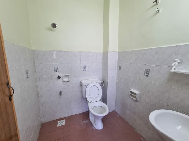 2-storey Terraced House for Sale in Kapar (Selangor) - Bee Ang - Bathroom - PropertyGuru.com.my