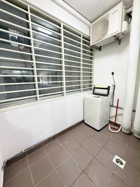 Servis Apartment untuk Dijual di Larkin Heights - Shirley Haw - PropertyGuru.com.my