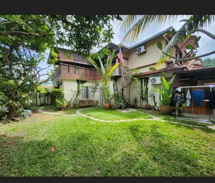 2-storey Terraced House for Sale in Bandar Puncak Alam (Puncak Alam) - HELMY IZZUDIN - Exterior - PropertyGuru.com.my