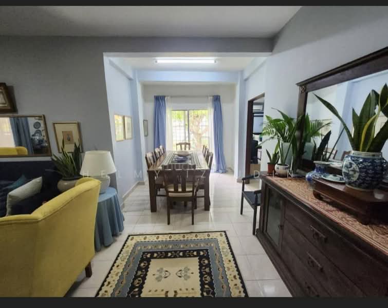 2-storey Terraced House for Sale in Bandar Puncak Alam (Puncak Alam) - HELMY IZZUDIN - Living Room - PropertyGuru.com.my