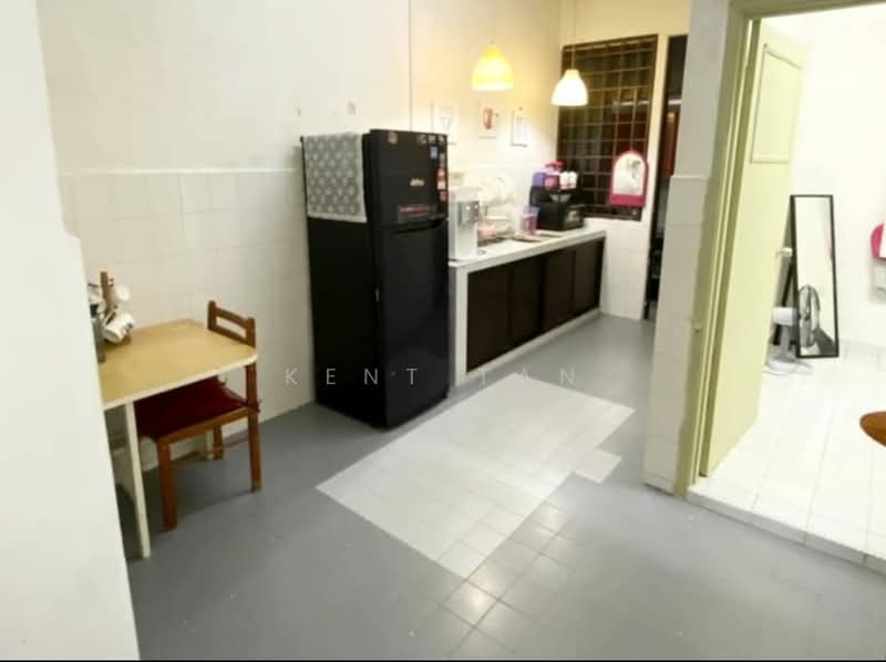 1-storey Terraced House for Rent in Taman Megah Ria (Masai) - Kent Tan - Kitchen - PropertyGuru.com.my