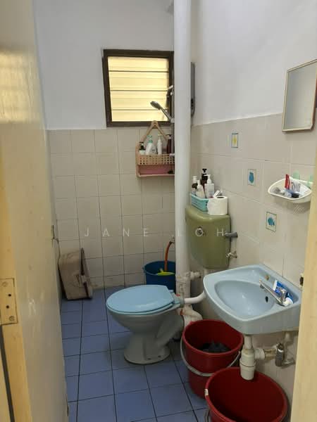 Apartment for Sale at Taman Lembah Maju - Jane Loh - Bathroom - PropertyGuru.com.my