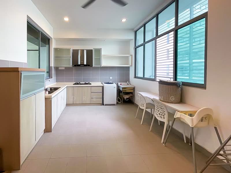 Condominium for Sale at Infinity Beachfront Condominium - Andrew Chong - Kitchen - PropertyGuru.com.my