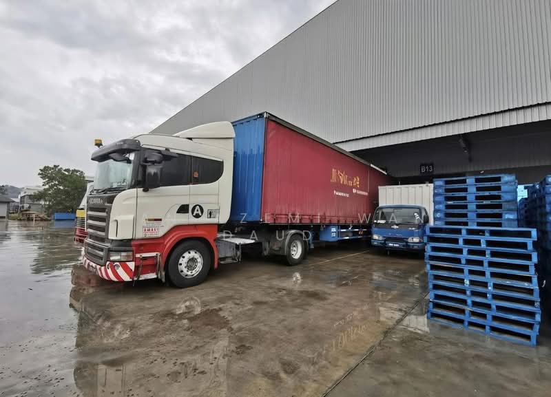 Warehouse for Rent in Seksyen U10 (Shah Alam) - Wan Azemi Wan Daud - Exterior - PropertyGuru.com.my