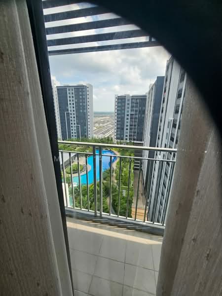 Servis Apartment untuk Disewa di Maya Bay Residences @ Gamuda Cove - Muhammad Amerul - Balcony - PropertyGuru.com.my