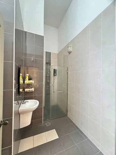 2-storey Terraced House for Rent in Bandar Cyber Ipoh (Bandar Siber) (Ipoh) - Kelvin Chong - Bathroom - PropertyGuru.com.my