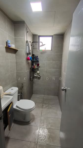 Kondominium untuk Dijual di Mizumi Residences - JK Leong - Bathroom - PropertyGuru.com.my