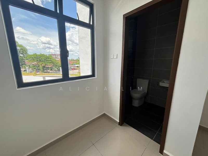 Rumah Teres 2 Tingkat untuk Dijual di Bandar Dato Onn (Tebrau) - Alicia Lim - PropertyGuru.com.my