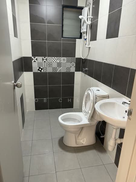 Service Residence for Rent at Residensi Emas - Bob Cheong - Bathroom - PropertyGuru.com.my