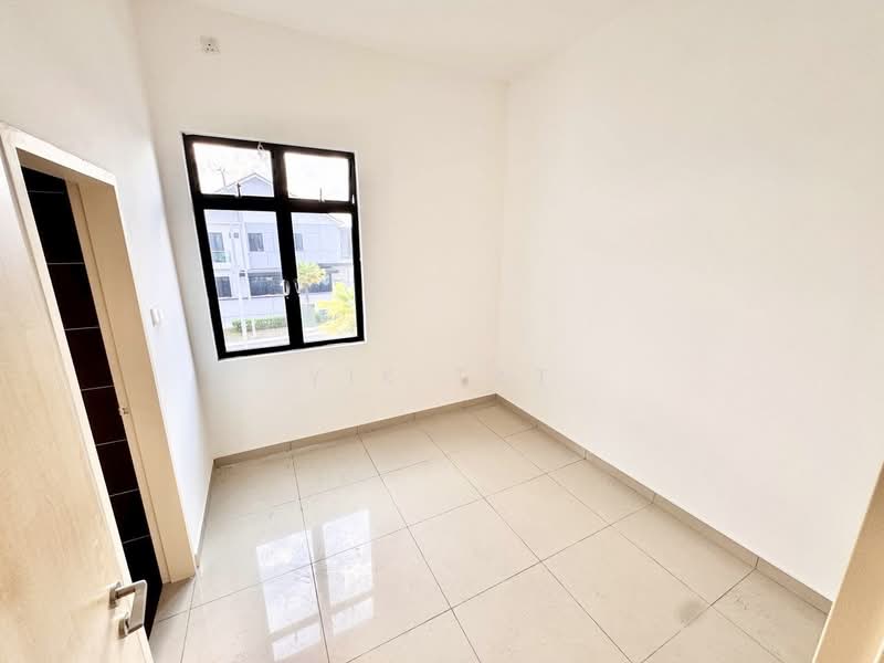 Rumah Kluster untuk Dijual di Taman Mount Austin (Tebrau) - Yik Tat - PropertyGuru.com.my
