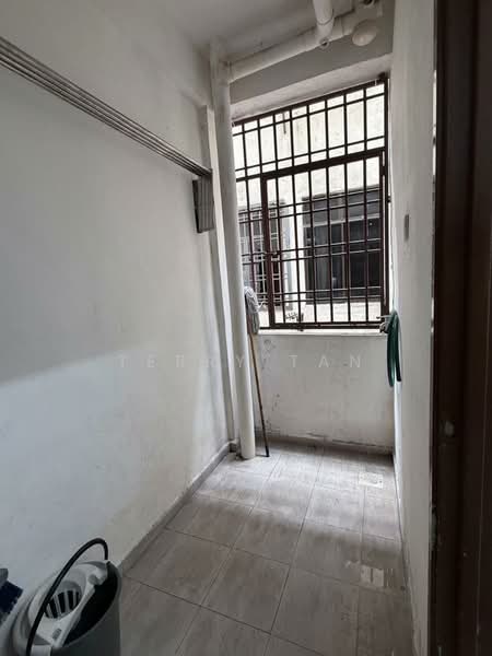 Rumah Flat untuk Disewa di Skudai Baru - Terry Tan - Balcony - PropertyGuru.com.my