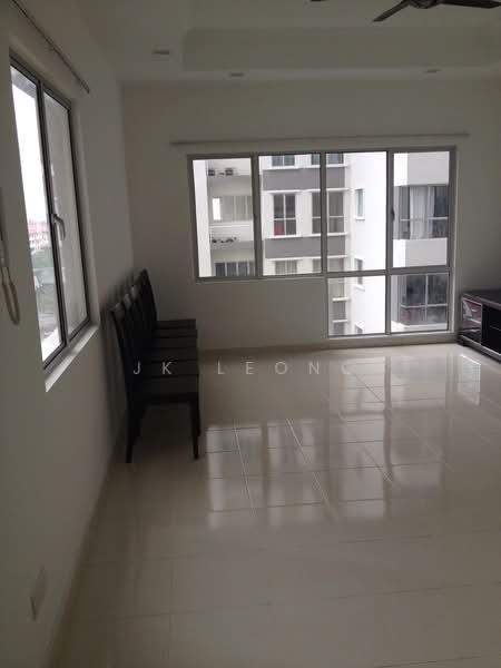Kondominium untuk Disewa di Surian Residences - JK Leong - Living Room - PropertyGuru.com.my