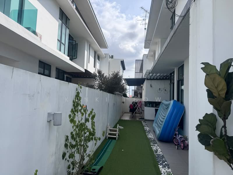 Cluster House for Rent in Taman Adda Heights (Tebrau) - Kinki Teow - Exterior - PropertyGuru.com.my