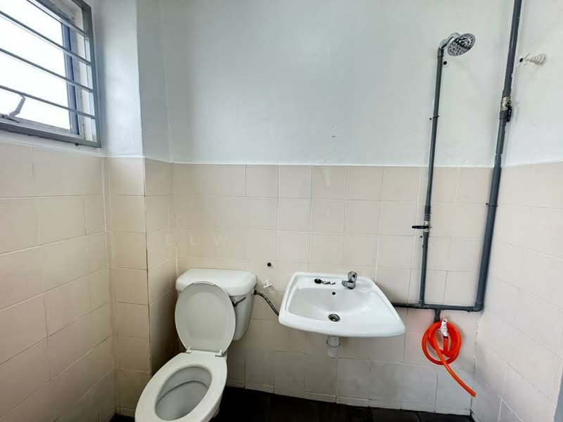 2-storey Terraced House for Sale in Bandar Tasik Puteri (Rawang) - Elwin Mah - Bathroom - PropertyGuru.com.my