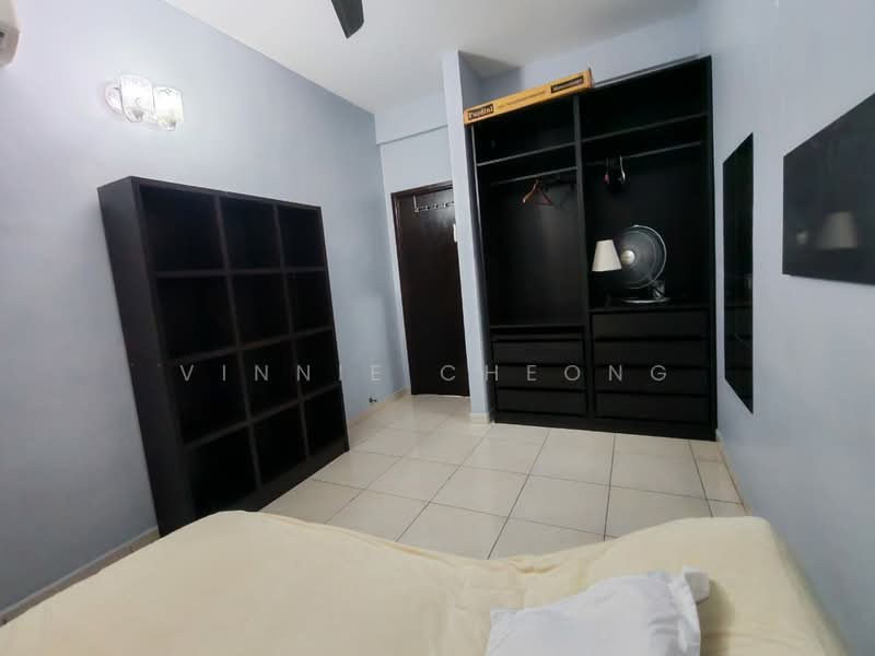 Kondominium untuk Disewa di The Brezza - Vinnie Cheong - Bedroom - PropertyGuru.com.my